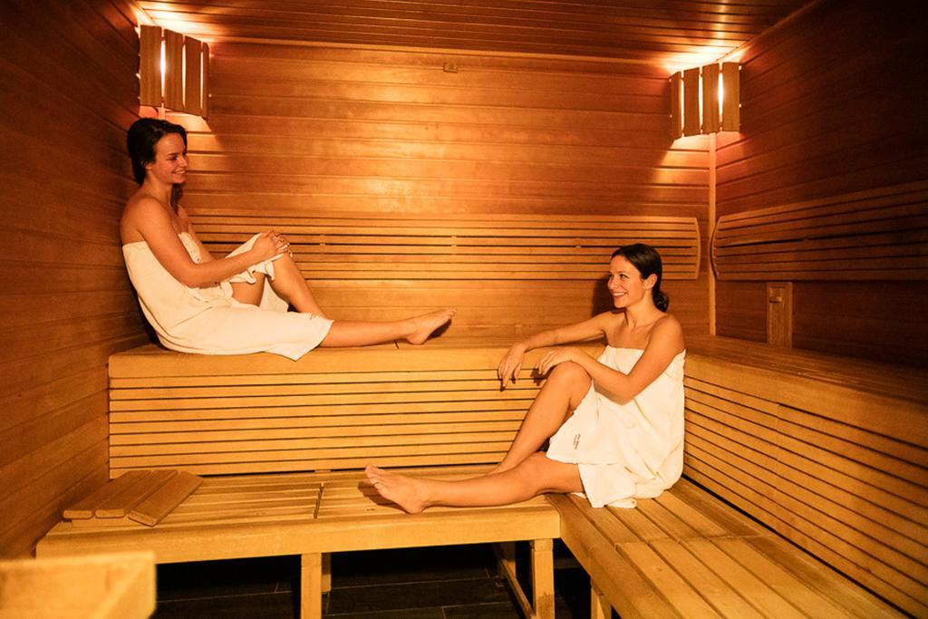 Wine Wellness Hotel Amande Hustopece Bagian luar foto