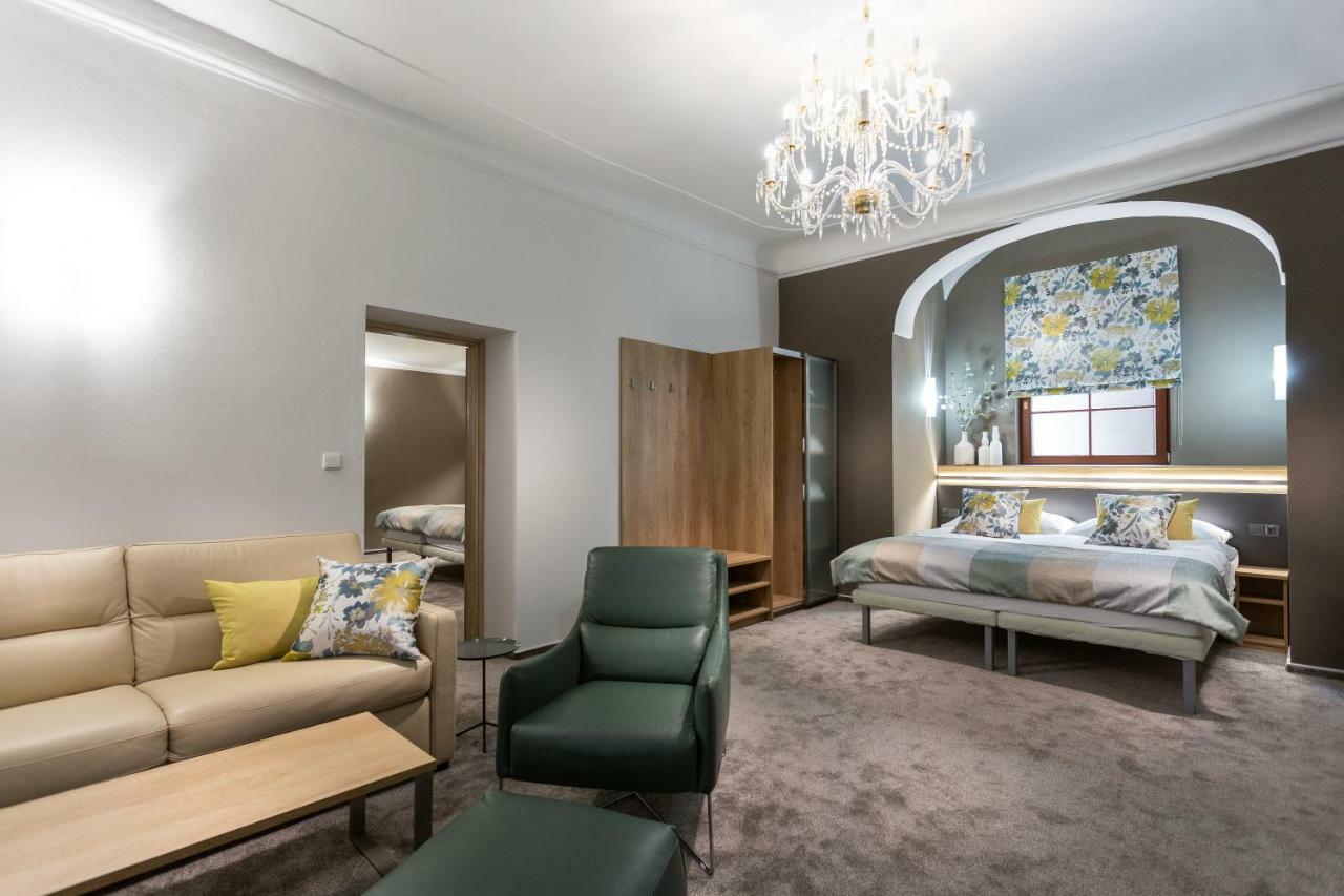 Wine Wellness Hotel Amande Hustopece Bagian luar foto