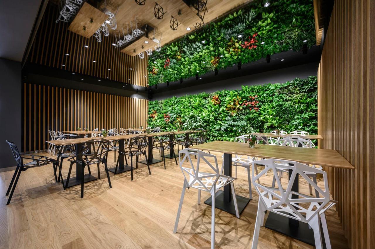 Wine Wellness Hotel Amande Hustopece Bagian luar foto
